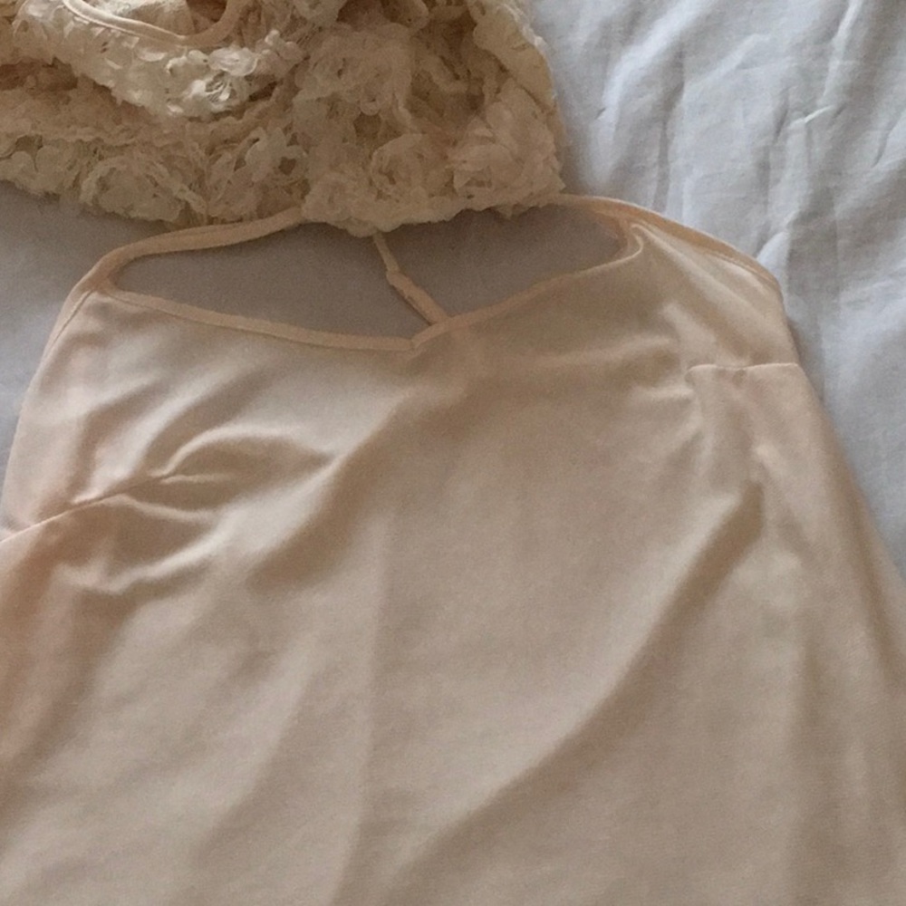 Eggshell Lace Top. - image 4